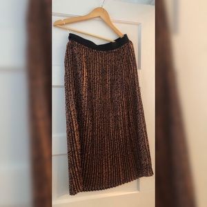 Fashion Nova Pleated Skirt